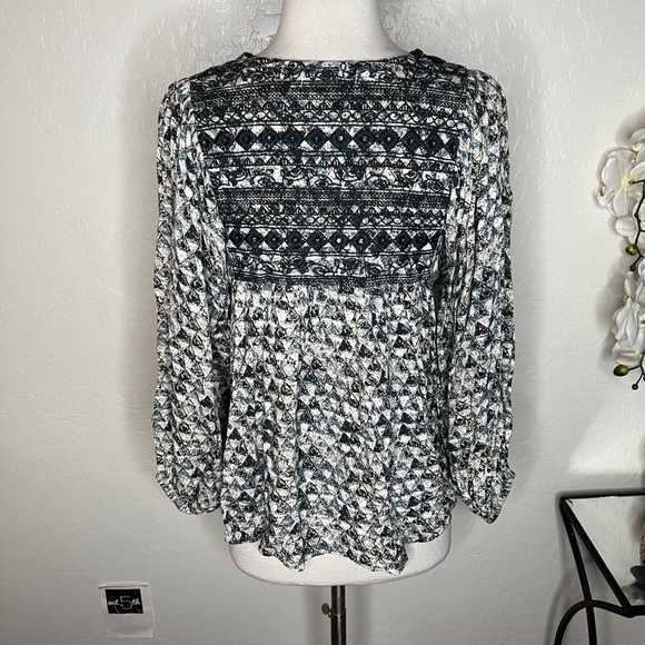 World Market Embroidered Tassel Black Multicolor Boho Shirt Top Blouse Size S - Picture 4 of 8